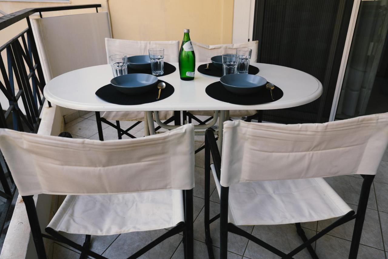 Spacious Apartment Close To The Sea And The City Center アテネ エクステリア 写真