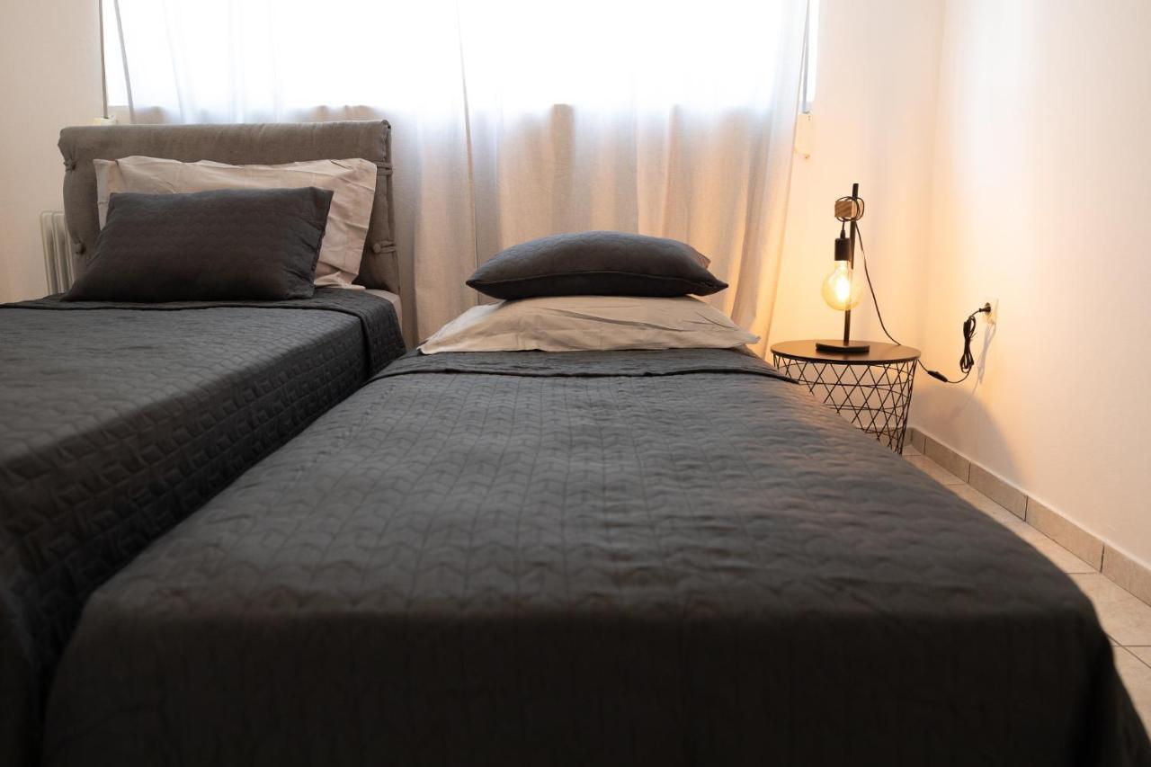 Spacious Apartment Close To The Sea And The City Center アテネ エクステリア 写真