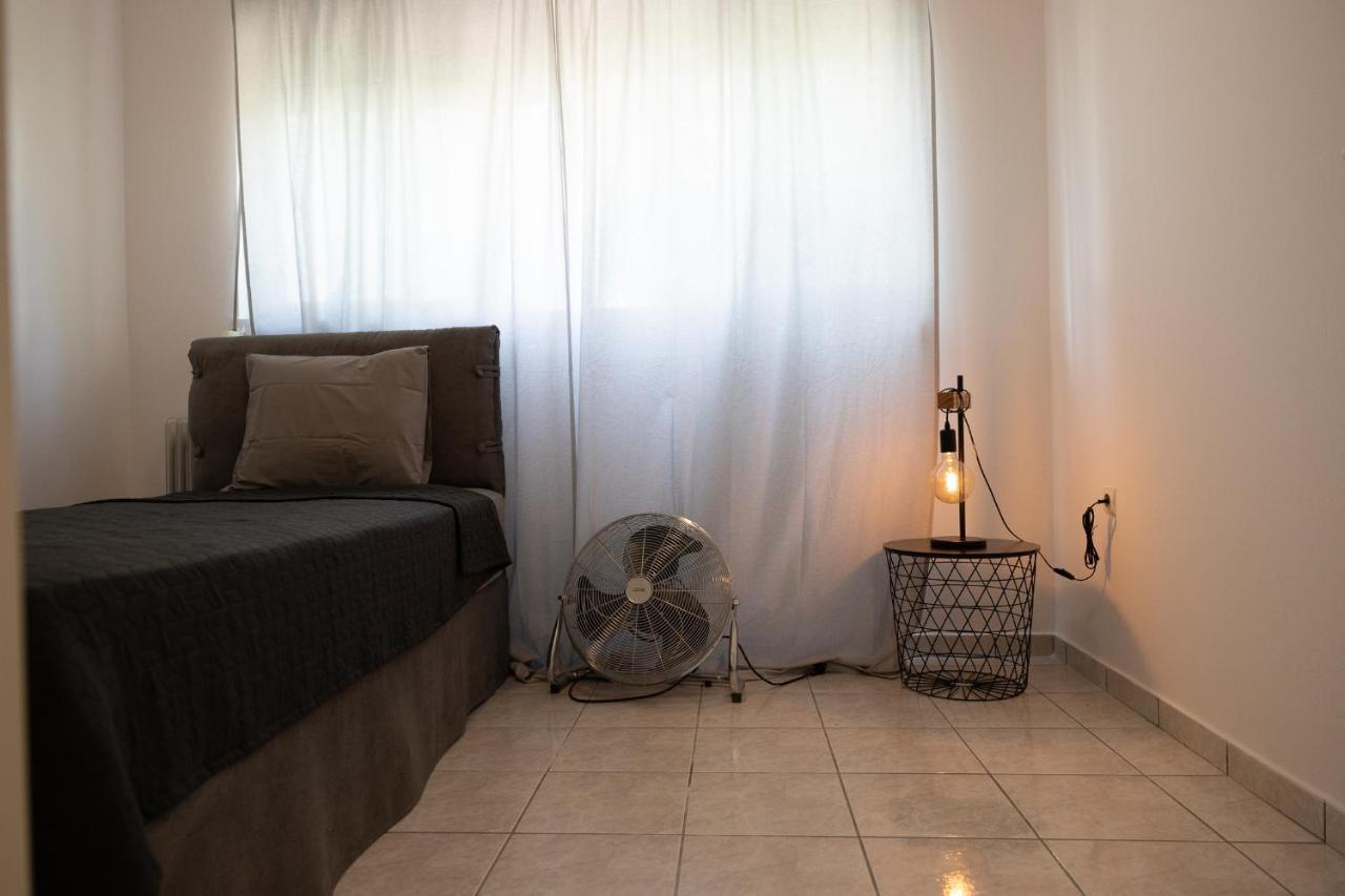 Spacious Apartment Close To The Sea And The City Center アテネ エクステリア 写真