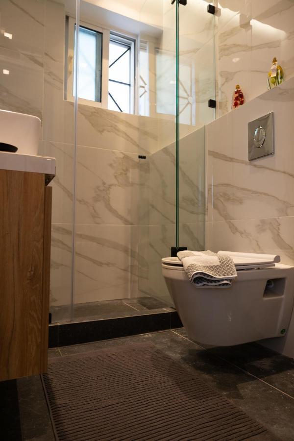 Spacious Apartment Close To The Sea And The City Center アテネ エクステリア 写真